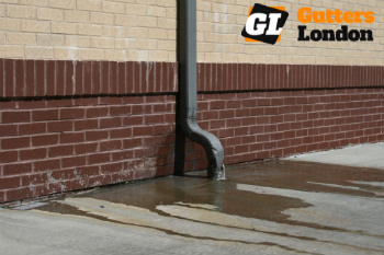 Leaking gutter